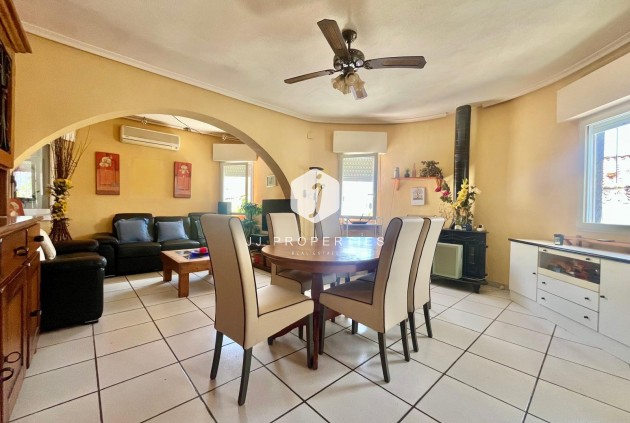 Resale - Villa -
Orihuela Costa - La Florida