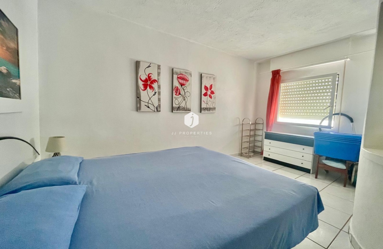 Resale - Villa -
Orihuela Costa - La Florida