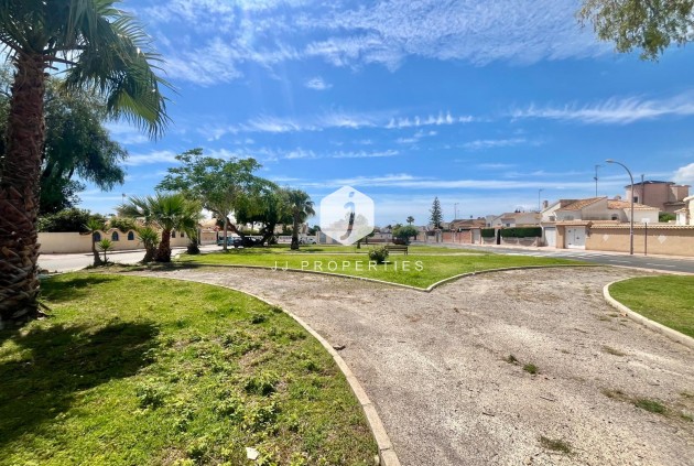 Resale - Villa -
Orihuela Costa - La Florida