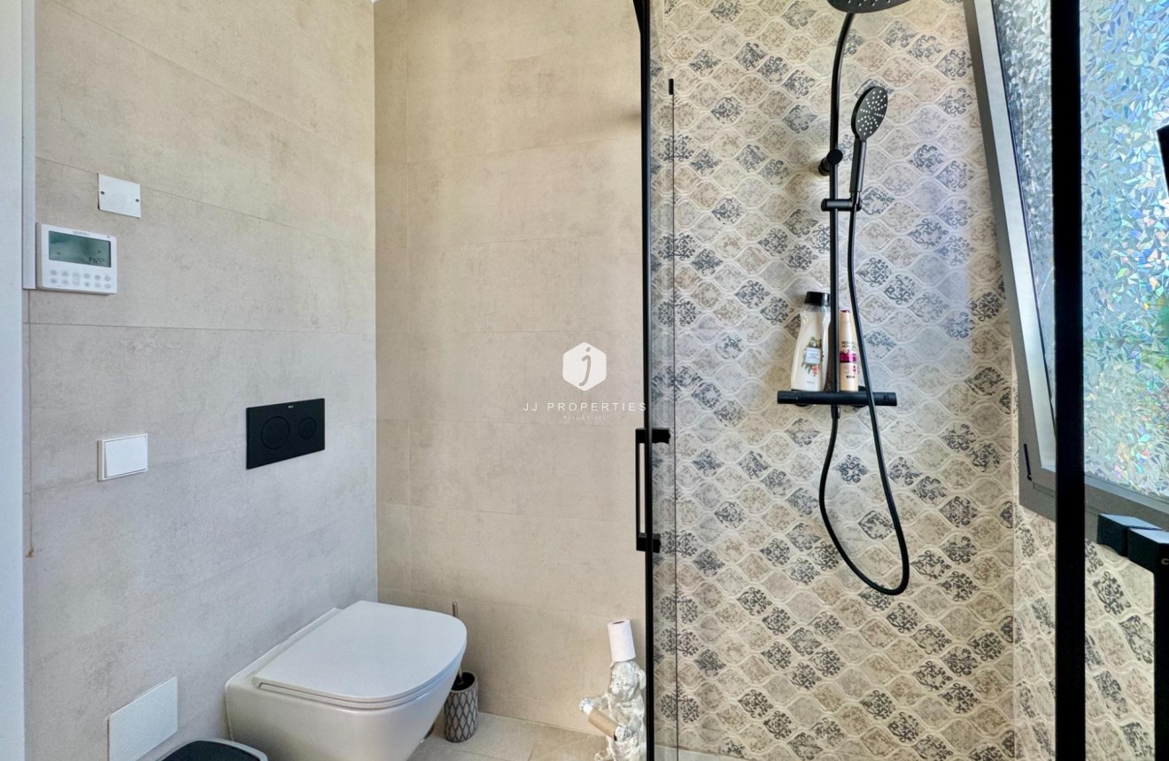 D'occasion - Villa -
San Miguel de Salinas - Blue Lagoon - Galán