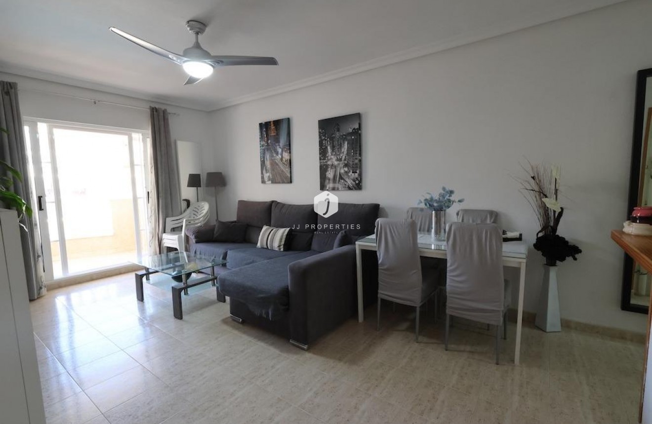 Z drugiej ręki - Mieszkanie w bloku -
Torrevieja - Costa Blanca