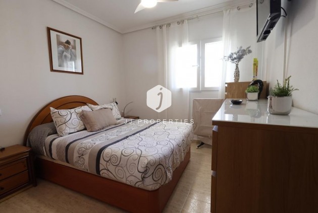 Z drugiej ręki - Mieszkanie w bloku -
Torrevieja - Costa Blanca