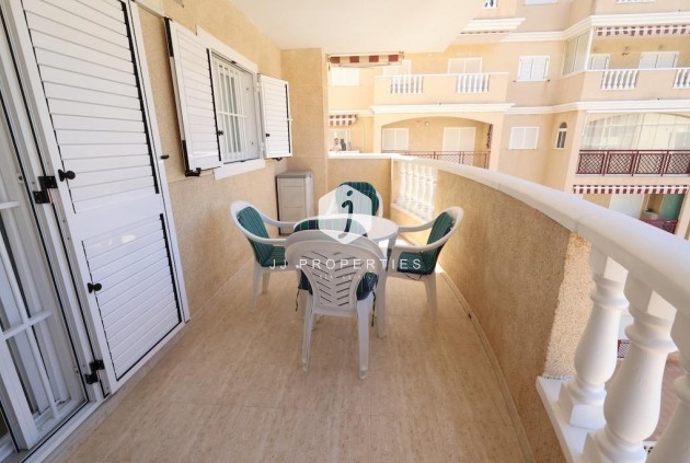 Z drugiej ręki - Mieszkanie w bloku -
Torrevieja - Costa Blanca