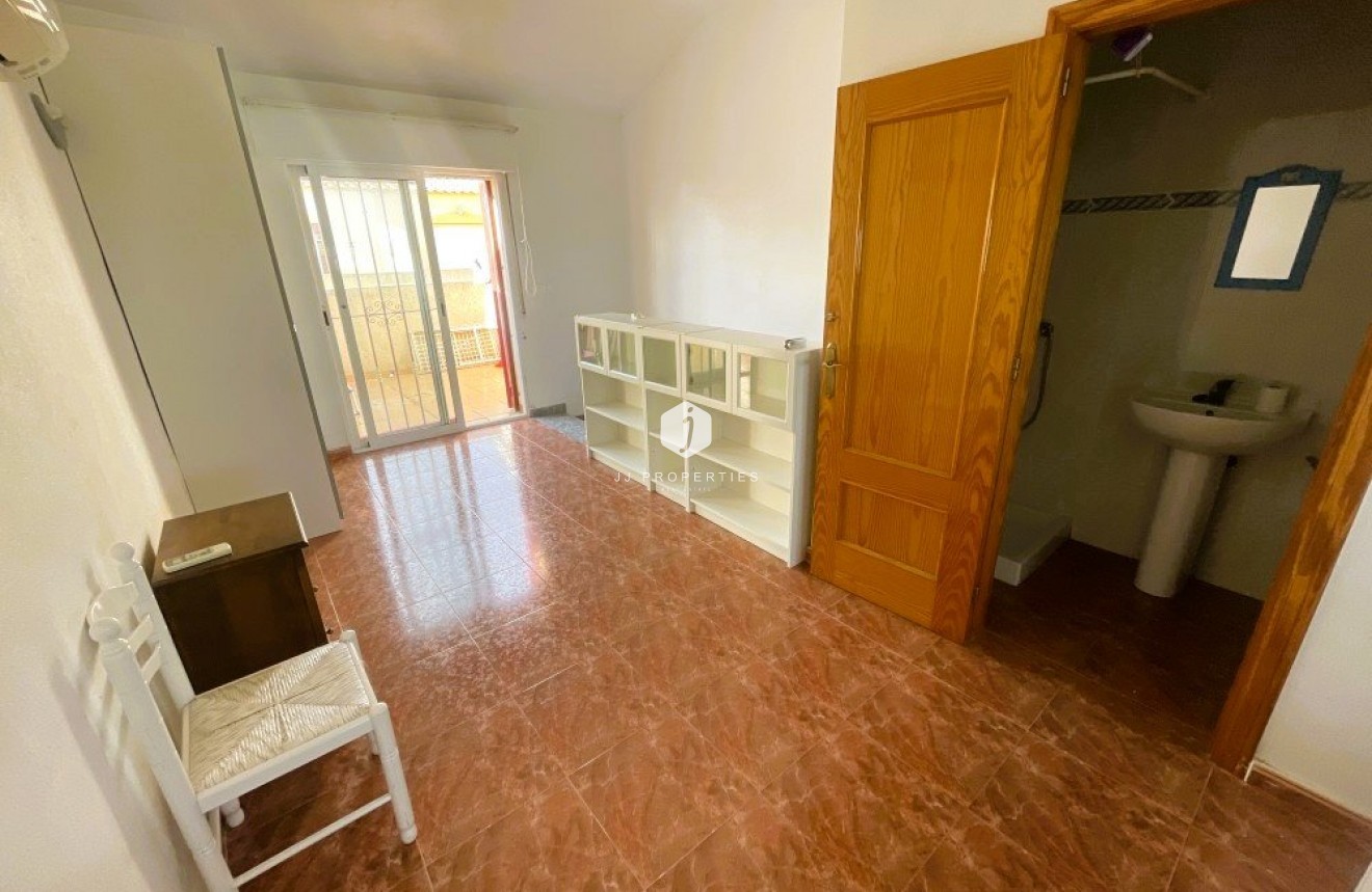 Aus zweiter Hand - Chalet -
Orihuela Costa - Costa Blanca
