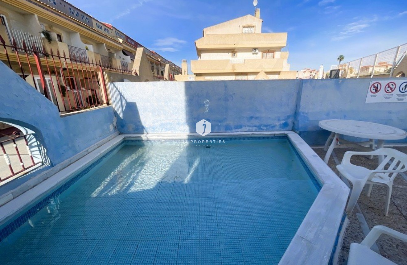Aus zweiter Hand - Chalet -
Orihuela Costa - Costa Blanca