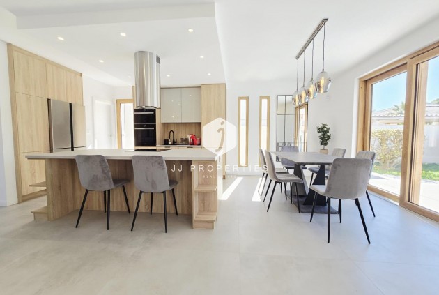 Tweedehands - Villa -
Orihuela Costa - Cabo Roig