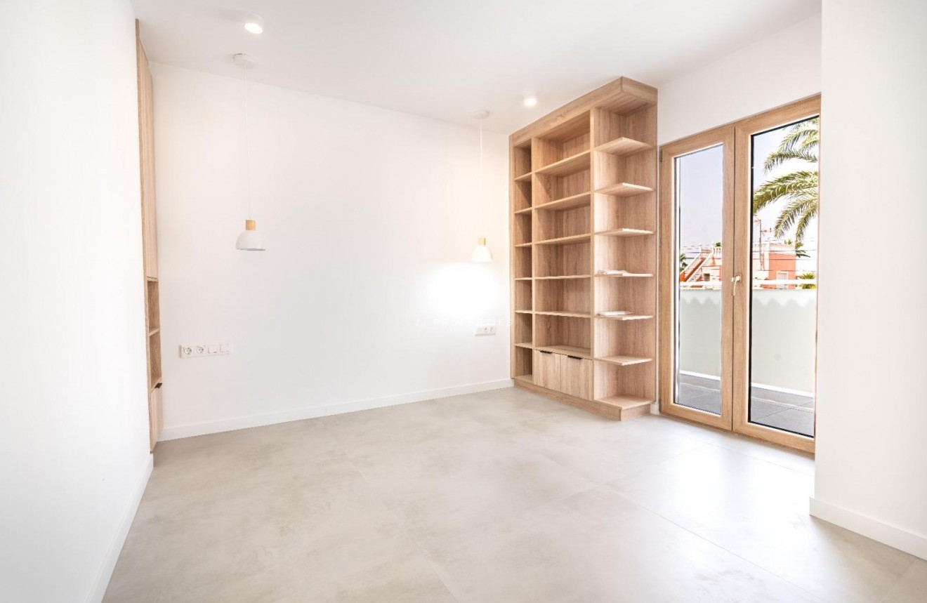 Tweedehands - Villa -
Orihuela Costa - Cabo Roig