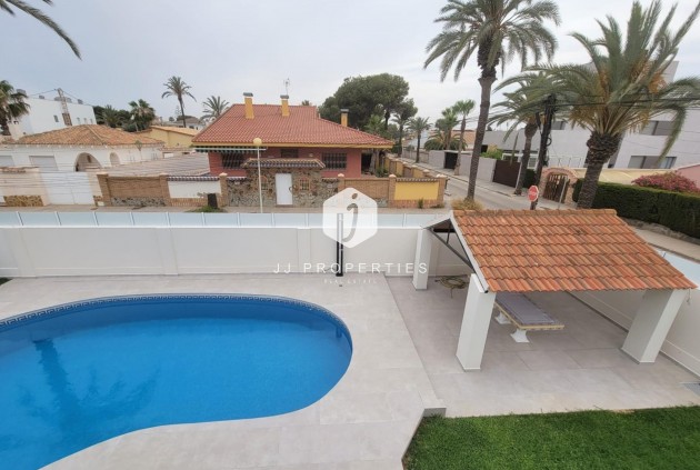 Tweedehands - Villa -
Orihuela Costa - Cabo Roig