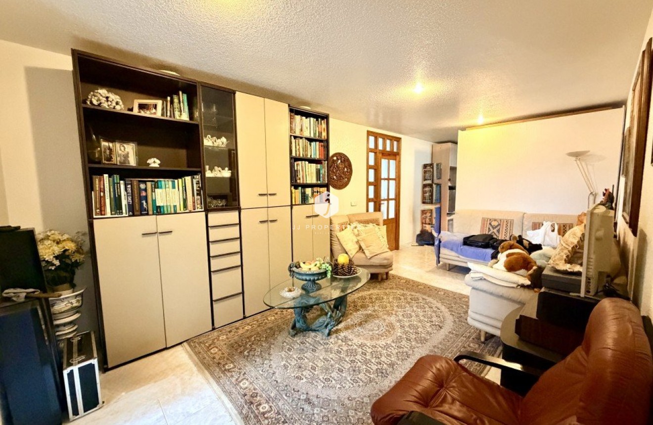 Tweedehands - Villa -
Ciudad Quesada - Costa Blanca