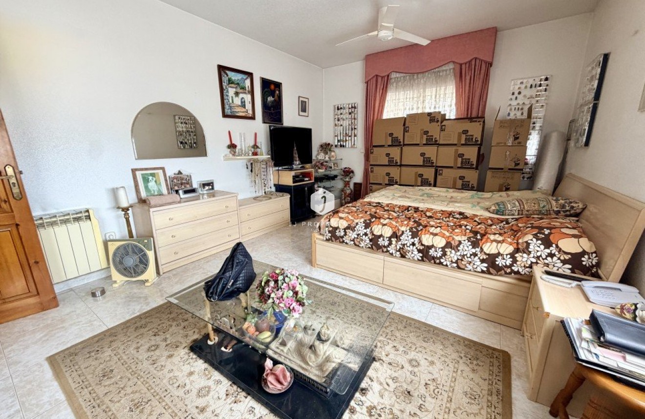 Tweedehands - Villa -
Ciudad Quesada - Costa Blanca