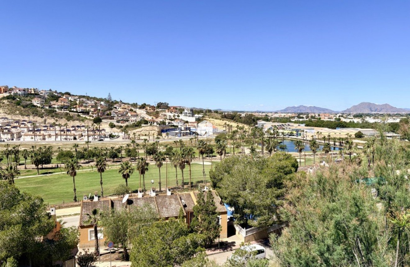 Tweedehands - Villa -
Ciudad Quesada - Costa Blanca