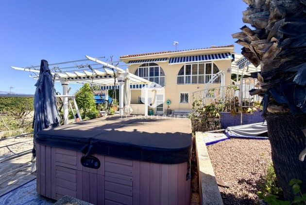 Tweedehands - Villa -
Ciudad Quesada - Costa Blanca