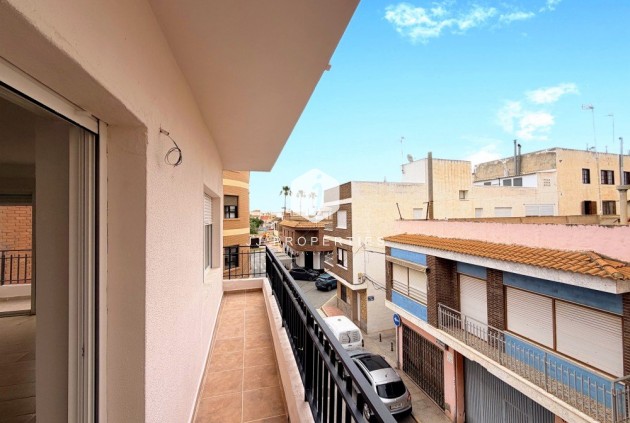Tweedehands - Appartement / flat -
Rojales - Inland