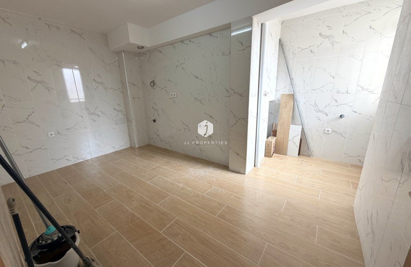Tweedehands - Appartement / flat -
Rojales - Inland