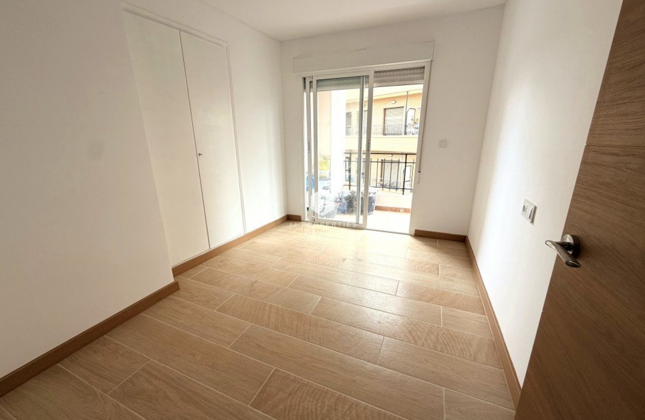 Tweedehands - Appartement / flat -
Rojales - Inland