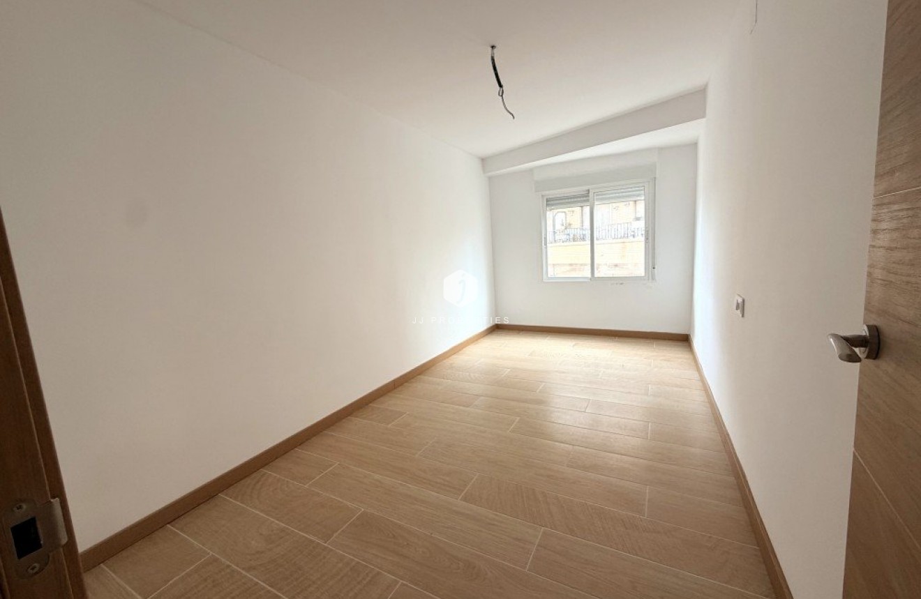 Tweedehands - Appartement / flat -
Rojales - Inland