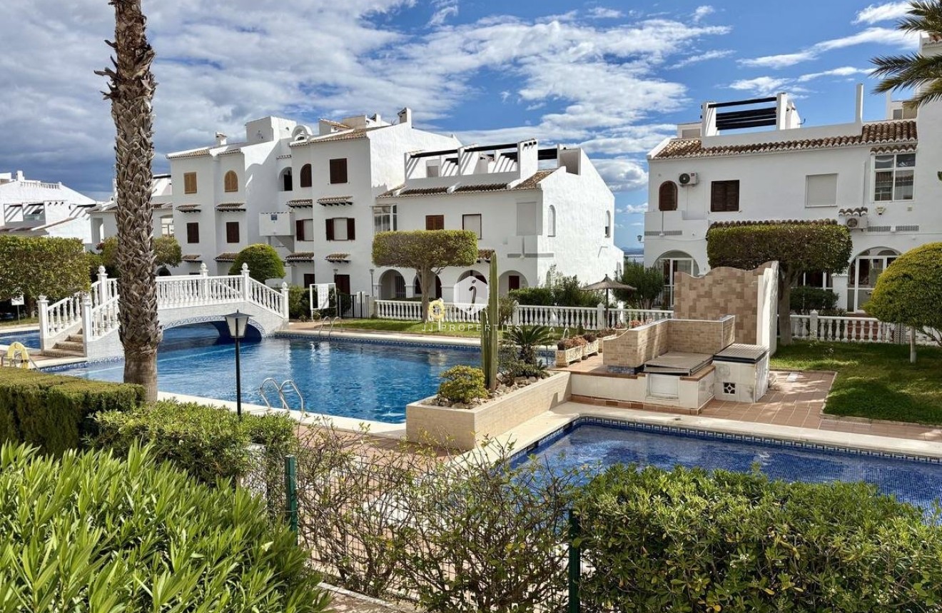 Tweedehands - Chalet -
Ciudad Quesada - Costa Blanca