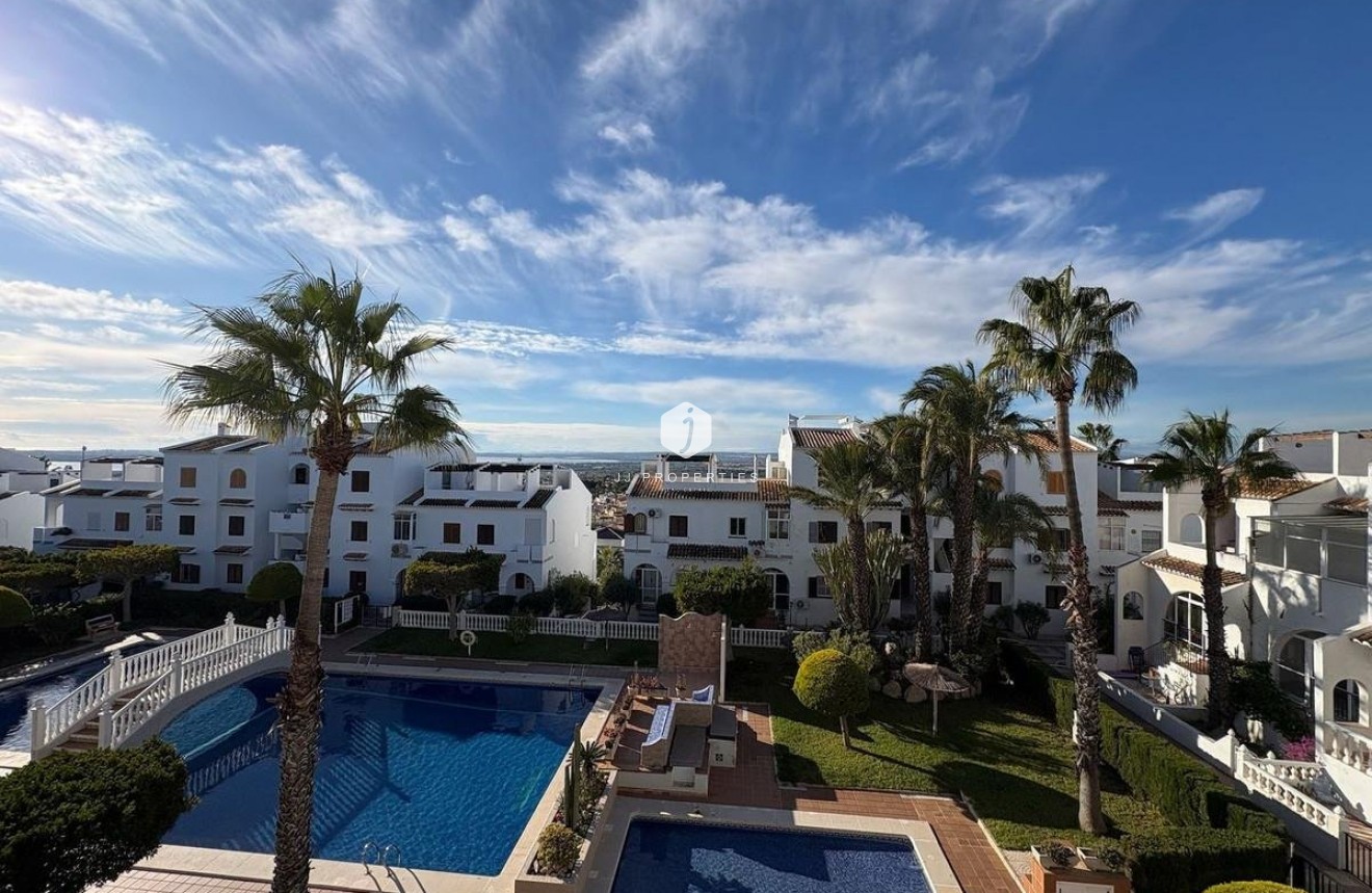Tweedehands - Chalet -
Ciudad Quesada - Costa Blanca