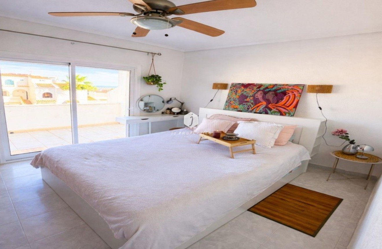 Tweedehands - Chalet -
Ciudad Quesada - Costa Blanca