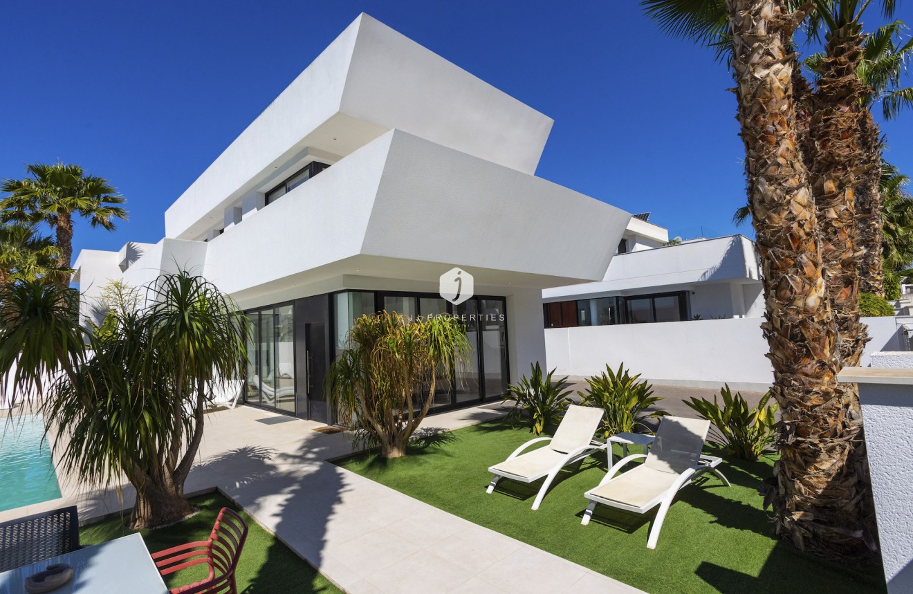 Tweedehands - Villa -
Ciudad Quesada - Costa Blanca