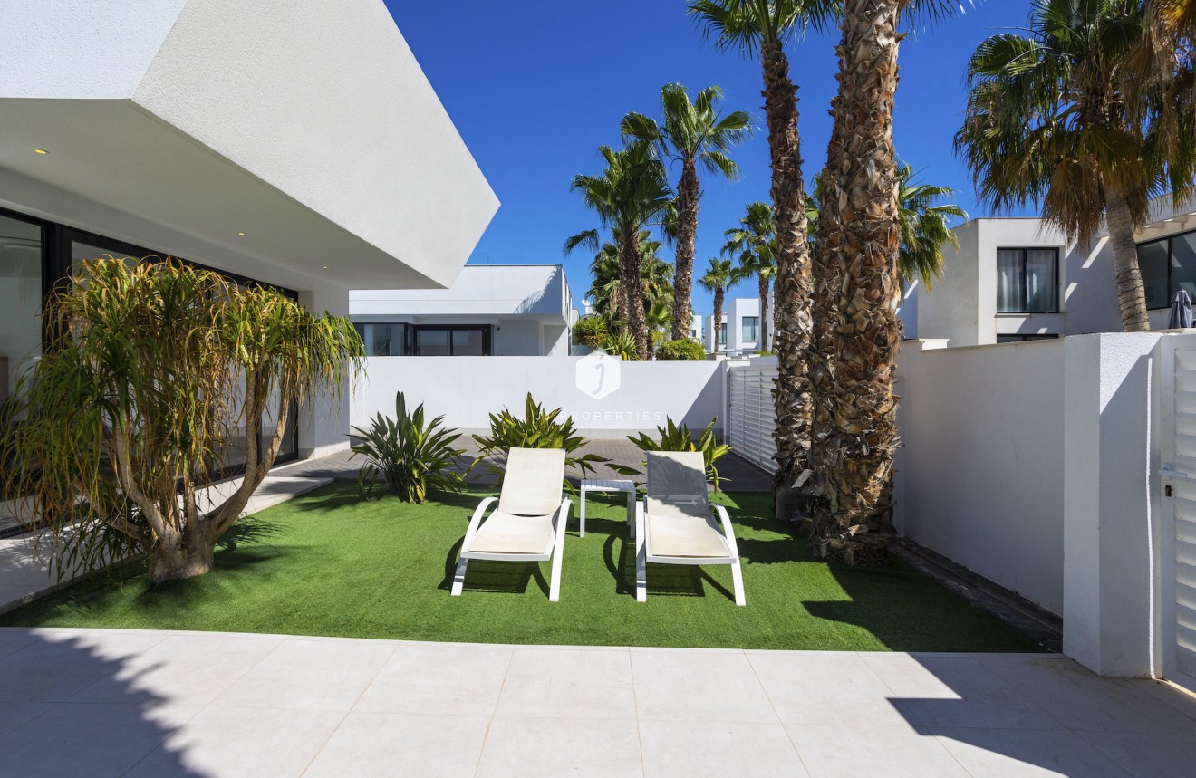 Tweedehands - Villa -
Ciudad Quesada - Costa Blanca