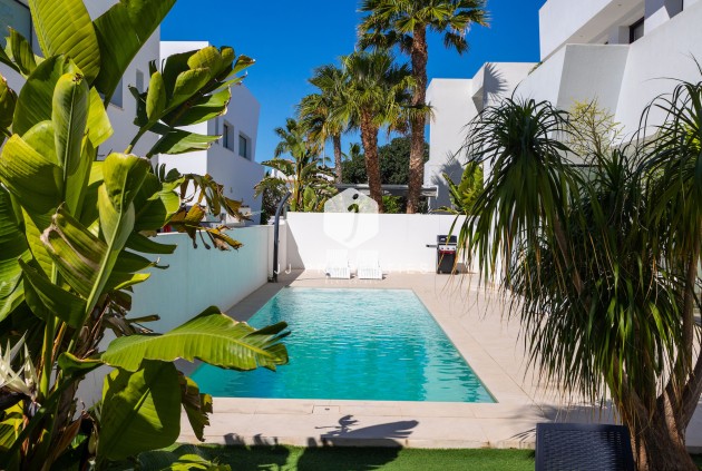 Tweedehands - Villa -
Ciudad Quesada - Costa Blanca