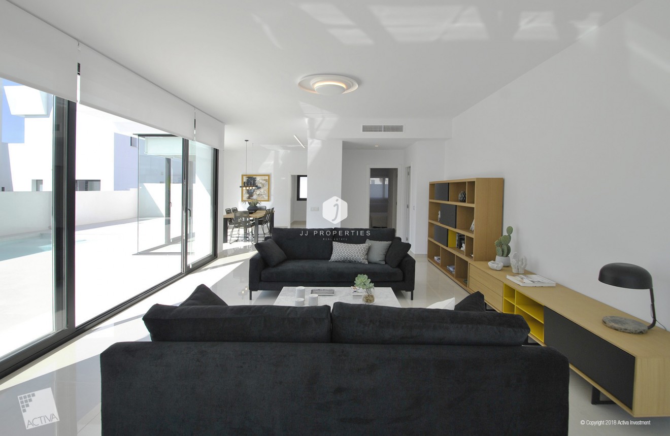 Tweedehands - Villa -
Ciudad Quesada - Costa Blanca