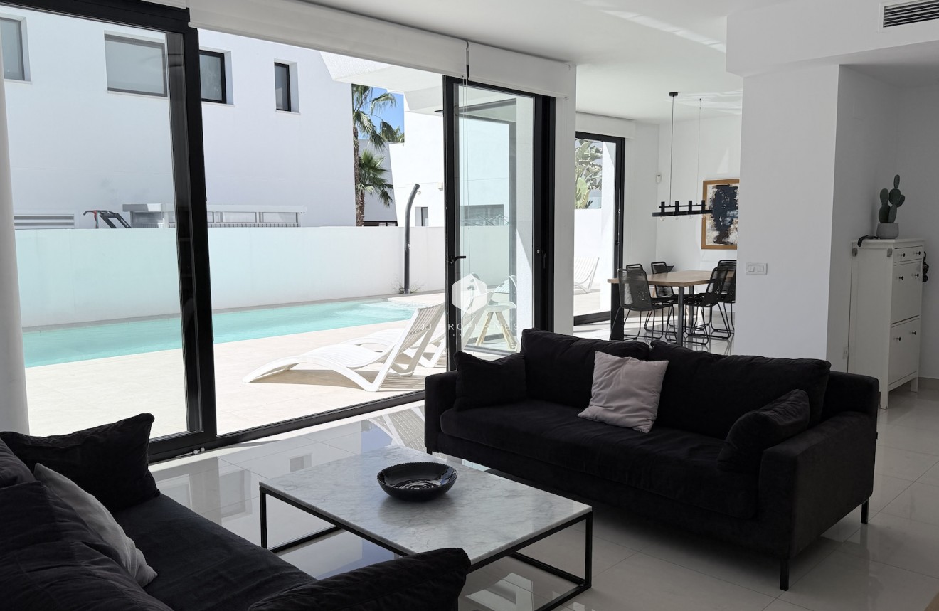 Tweedehands - Villa -
Ciudad Quesada - Costa Blanca