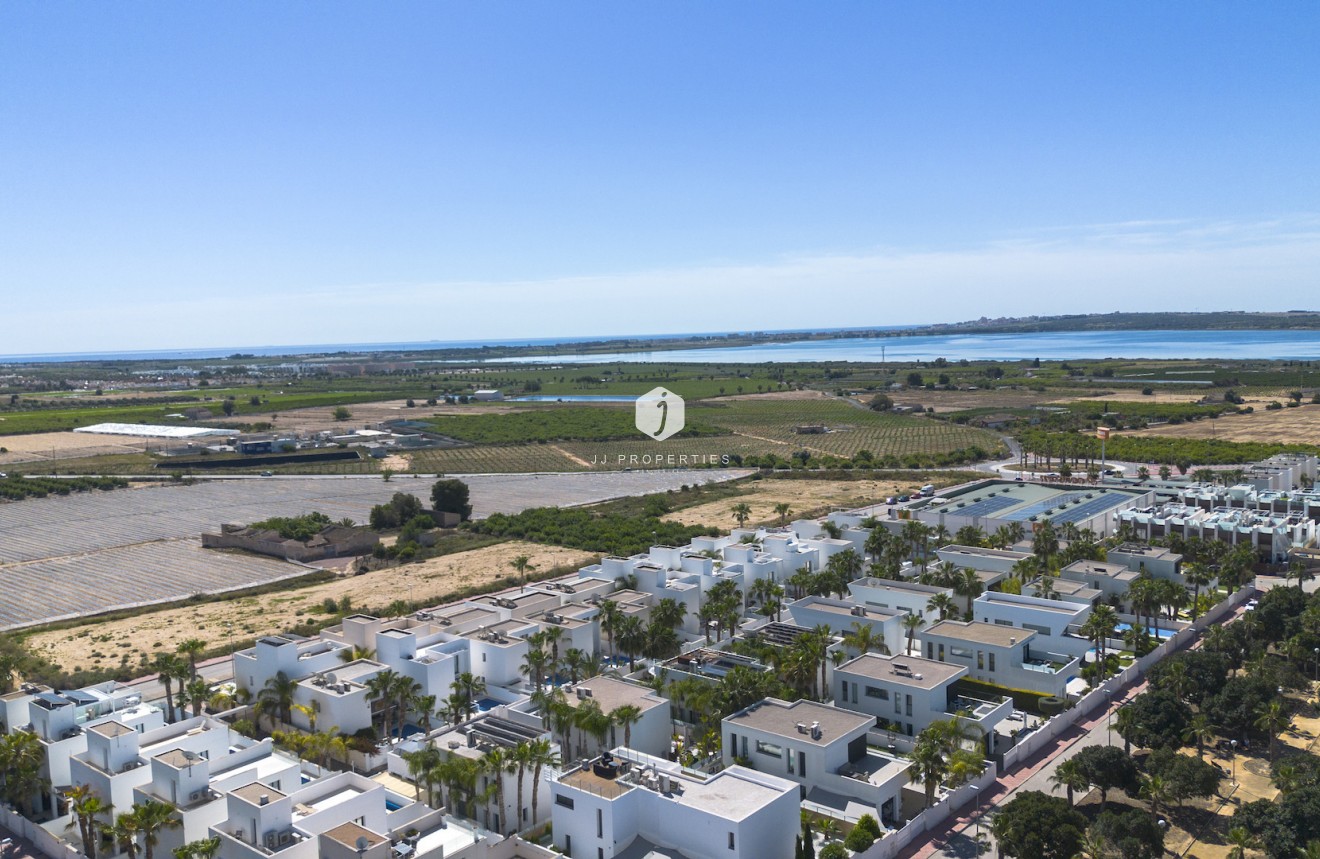 Tweedehands - Villa -
Ciudad Quesada - Costa Blanca