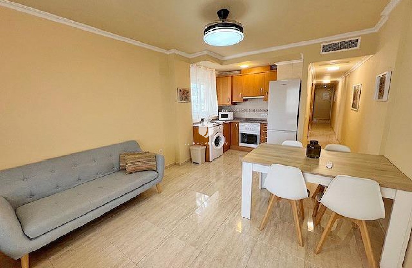 Tweedehands - Appartement / flat -
Guardamar del Segura - puerto deportivo