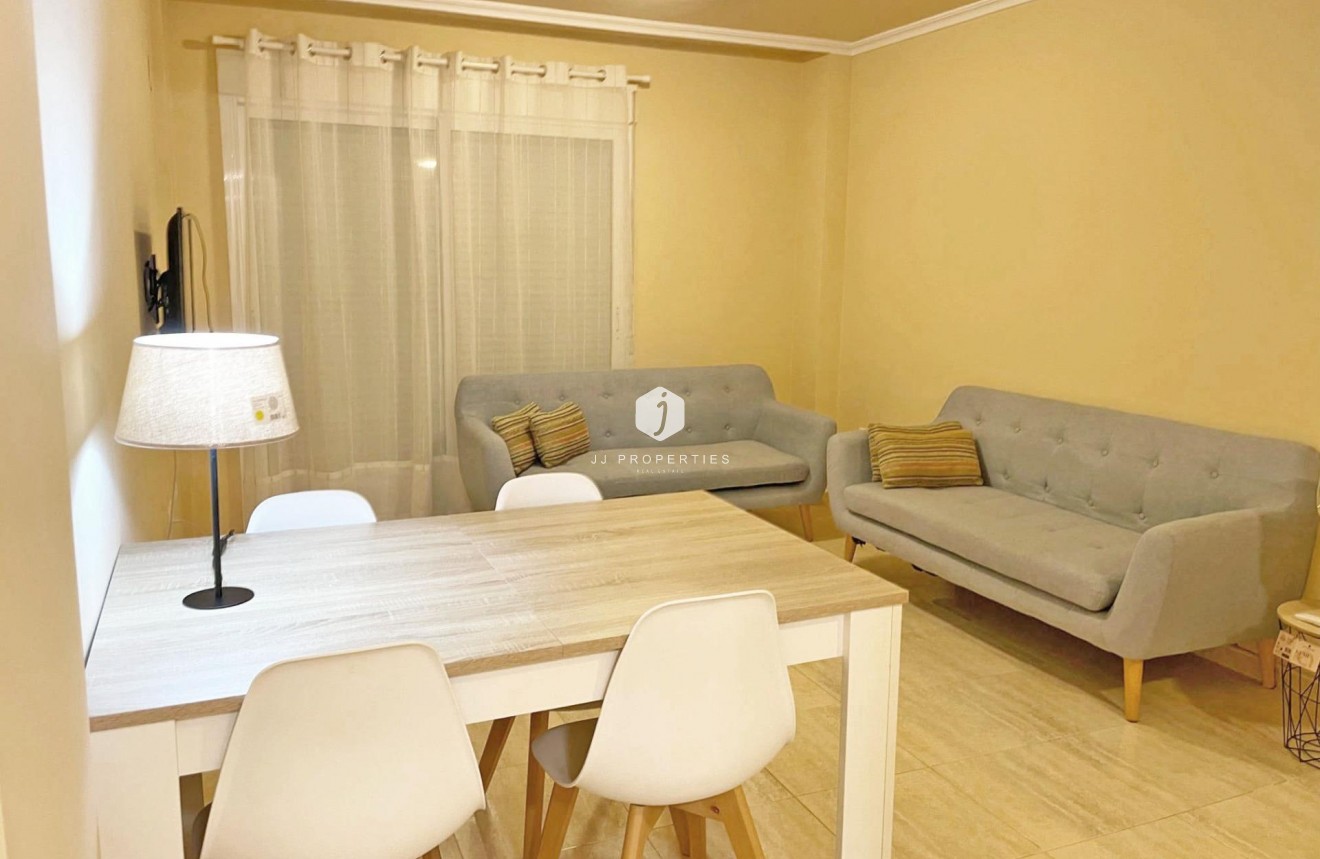Tweedehands - Appartement / flat -
Guardamar del Segura - puerto deportivo