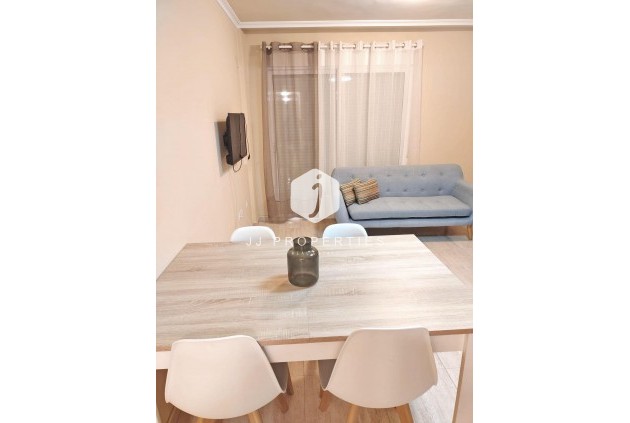 Tweedehands - Appartement / flat -
Guardamar del Segura - puerto deportivo