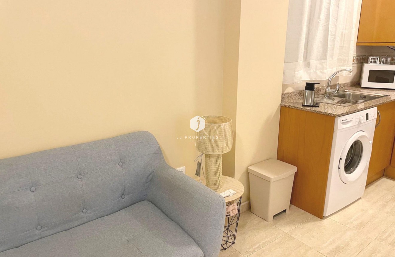 Tweedehands - Appartement / flat -
Guardamar del Segura - puerto deportivo