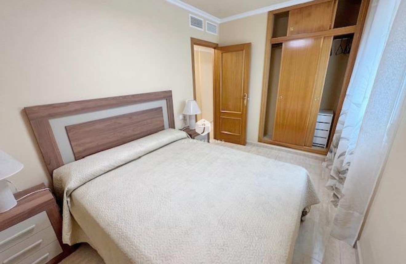 Tweedehands - Appartement / flat -
Guardamar del Segura - puerto deportivo