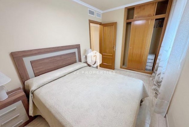 Tweedehands - Appartement / flat -
Guardamar del Segura - puerto deportivo