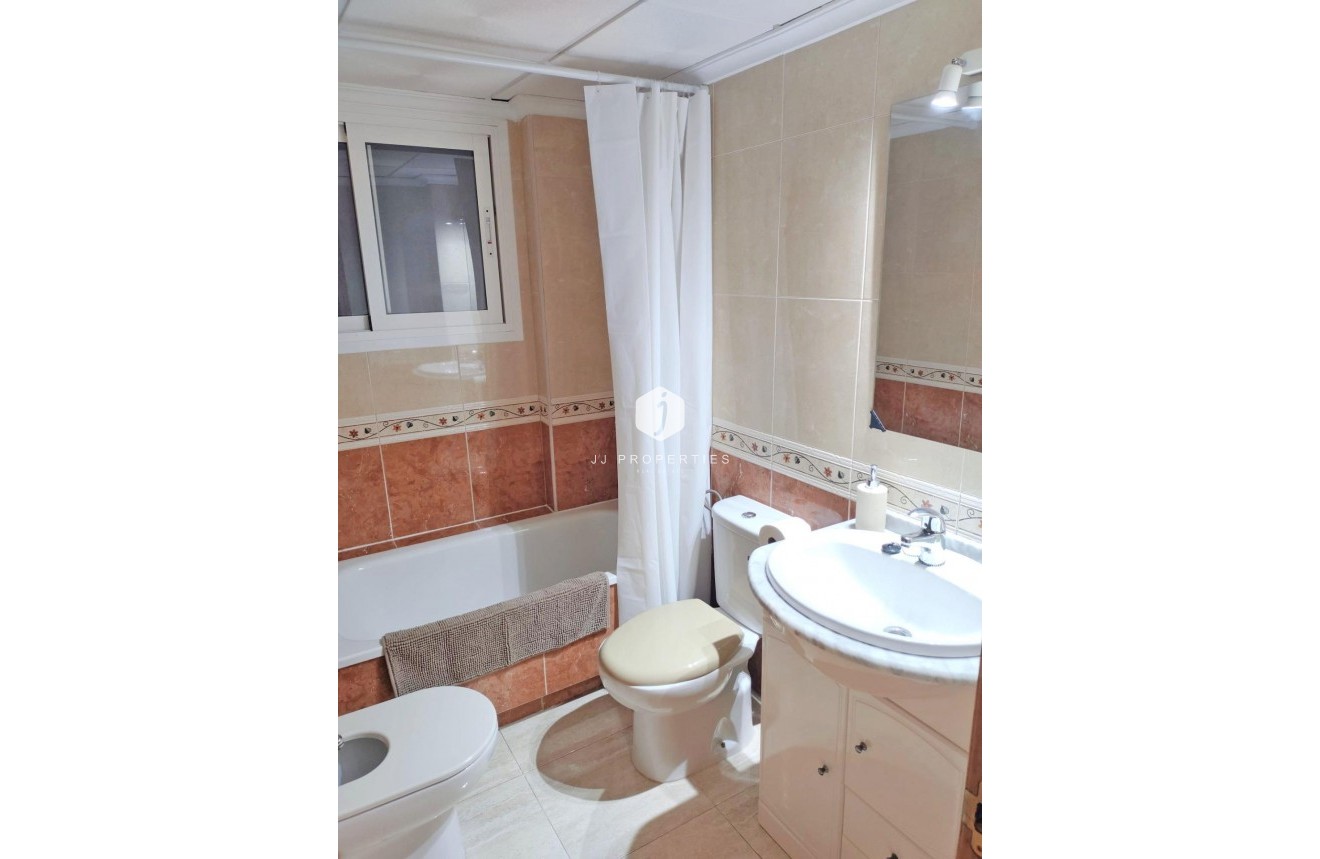 Tweedehands - Appartement / flat -
Guardamar del Segura - puerto deportivo