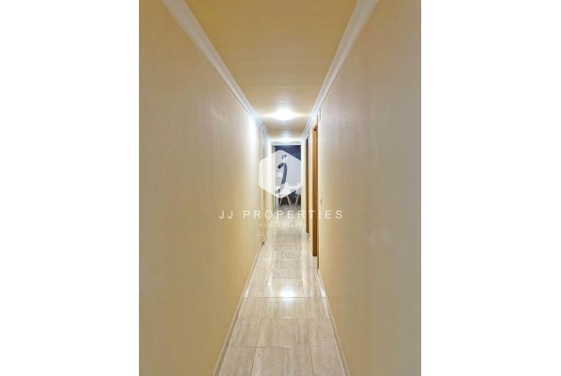 Tweedehands - Appartement / flat -
Guardamar del Segura - puerto deportivo