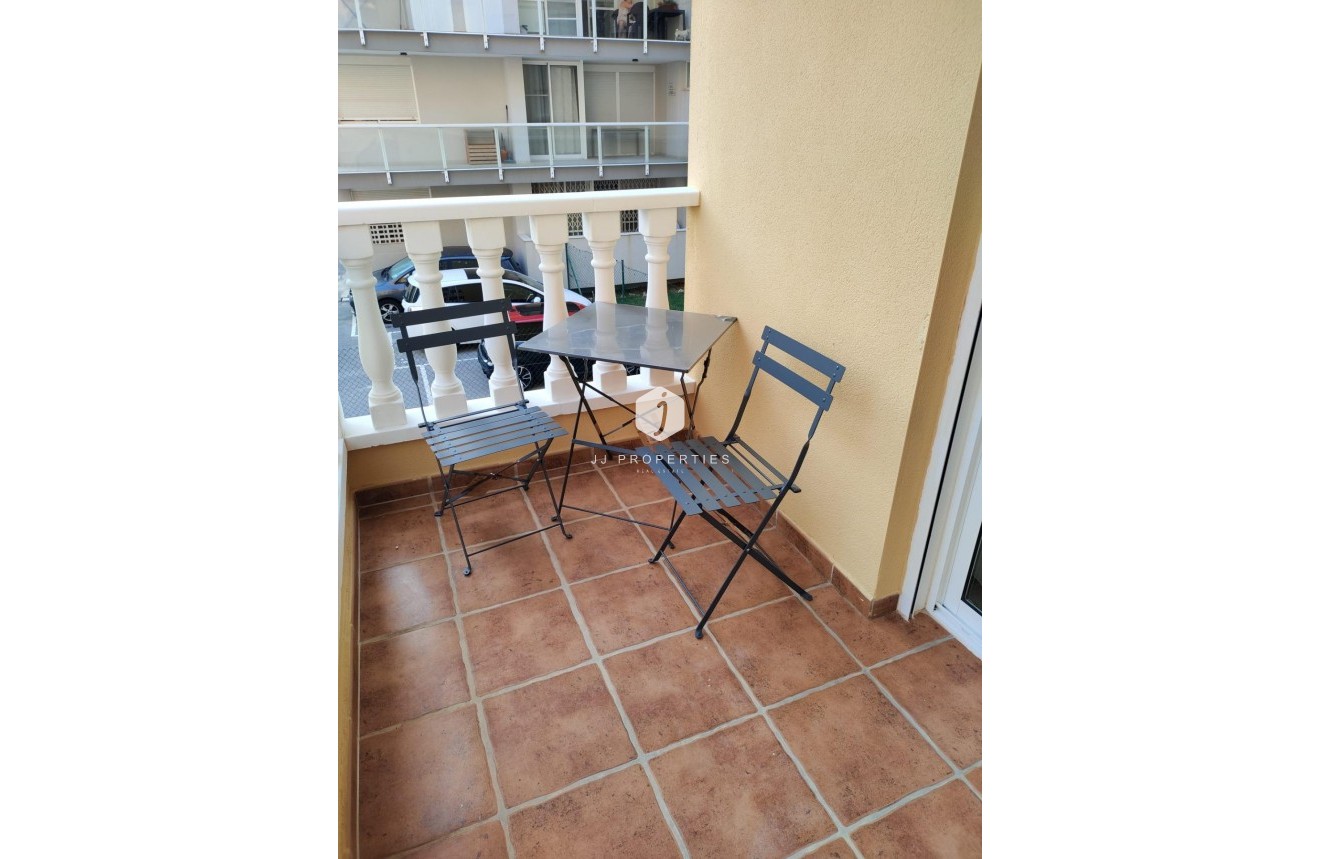 Tweedehands - Appartement / flat -
Guardamar del Segura - puerto deportivo