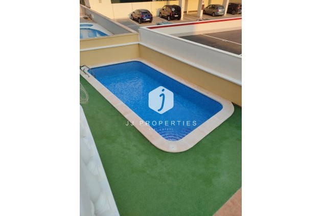 Tweedehands - Appartement / flat -
Guardamar del Segura - puerto deportivo