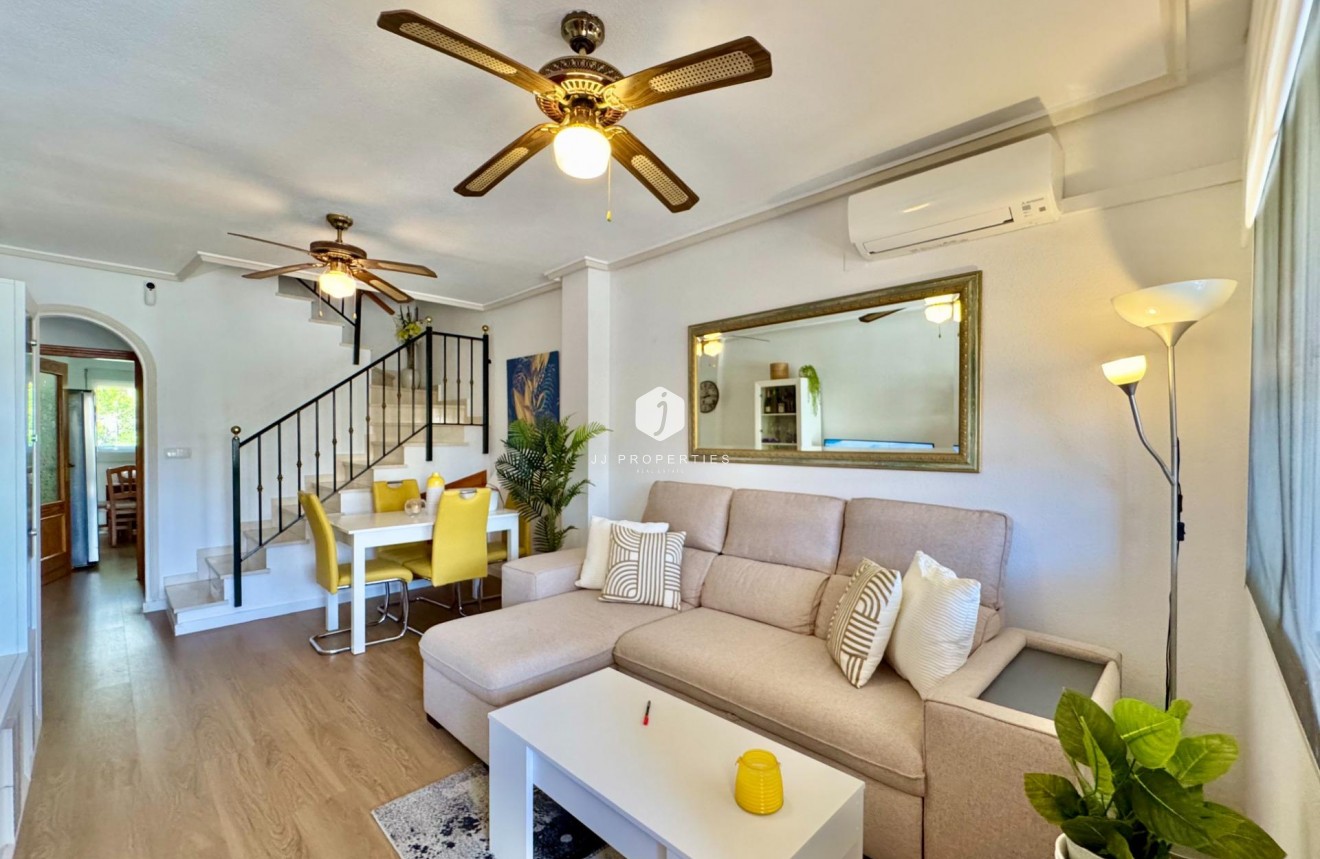 Tweedehands - Chalet -
Orihuela Costa - Las Filipinas