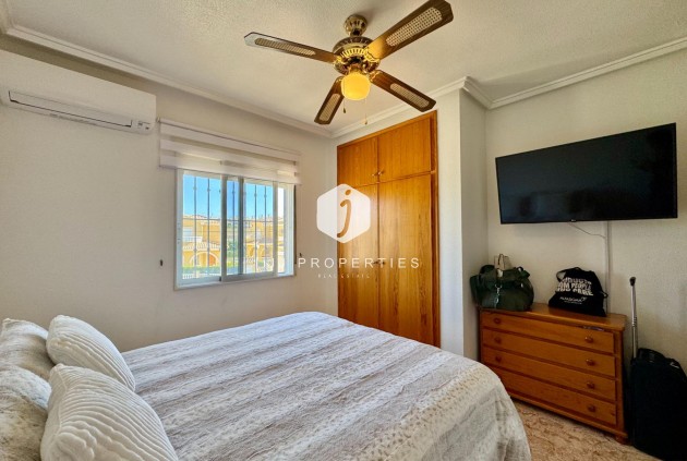 Tweedehands - Chalet -
Orihuela Costa - Las Filipinas