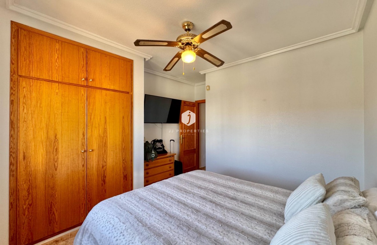 Tweedehands - Chalet -
Orihuela Costa - Las Filipinas
