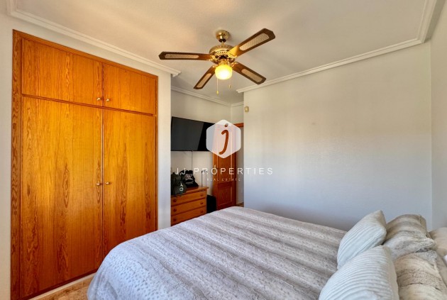 Tweedehands - Chalet -
Orihuela Costa - Las Filipinas