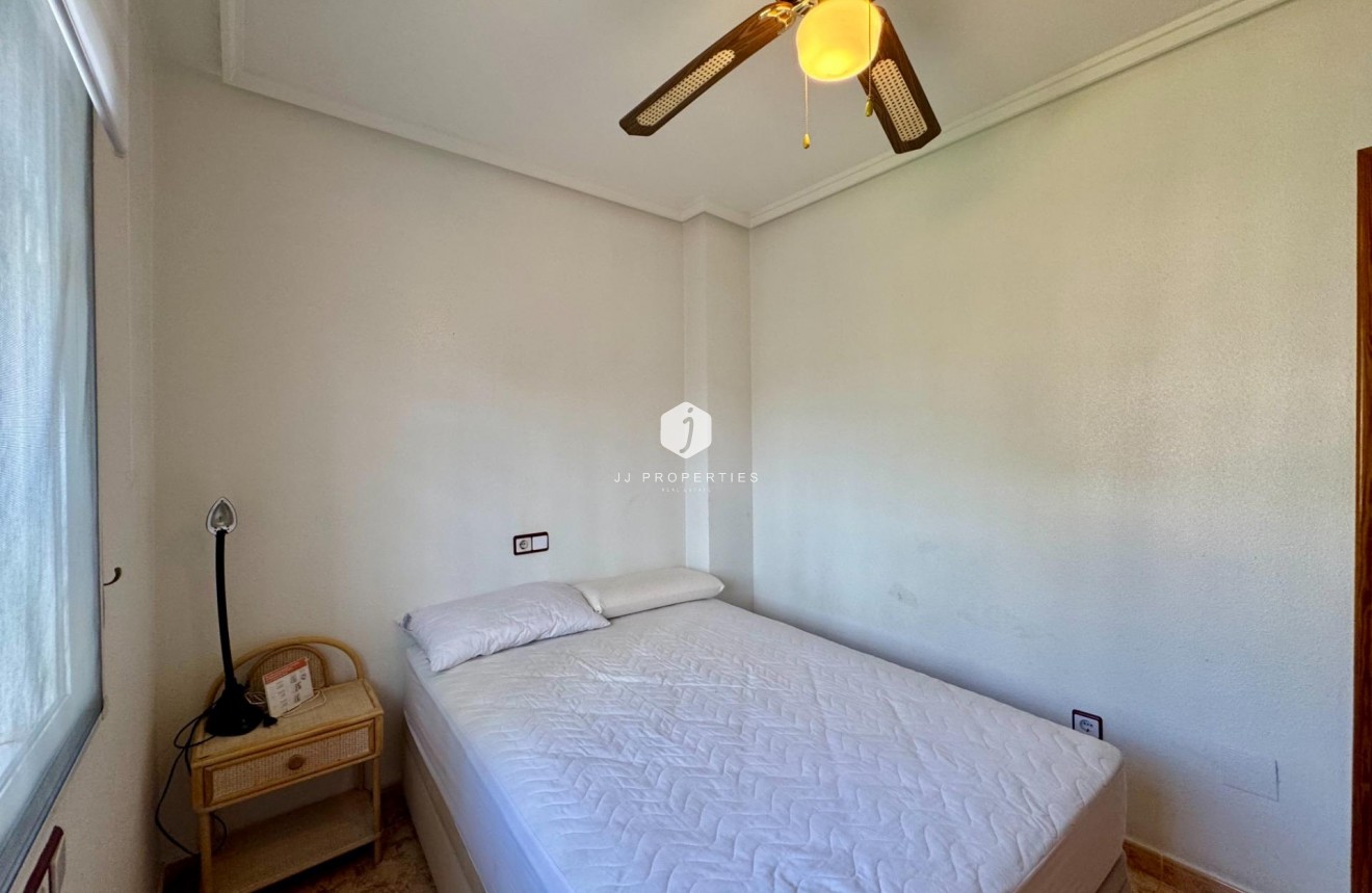Tweedehands - Chalet -
Orihuela Costa - Las Filipinas