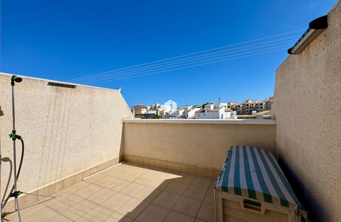 Tweedehands - Chalet -
Orihuela Costa - Las Filipinas