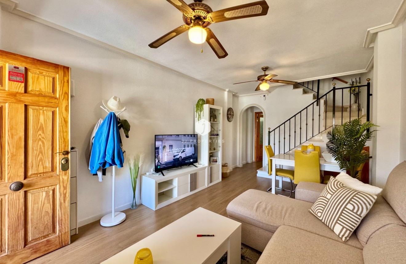 Tweedehands - Chalet -
Orihuela Costa - Las Filipinas
