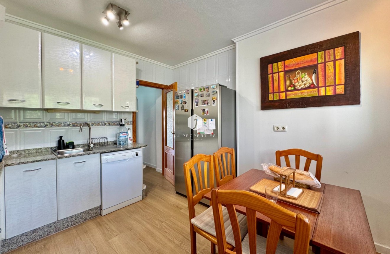 Tweedehands - Chalet -
Orihuela Costa - Las Filipinas