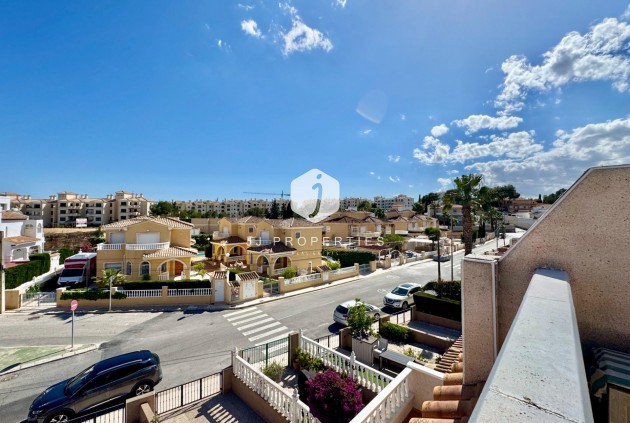 Tweedehands - Chalet -
Orihuela Costa - Las Filipinas