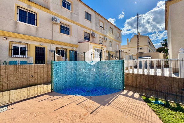 Tweedehands - Chalet -
Orihuela Costa - Las Filipinas