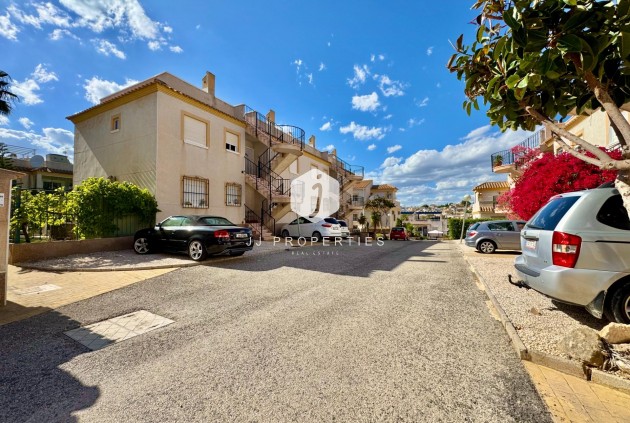 Tweedehands - Chalet -
Orihuela Costa - Las Filipinas